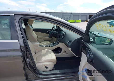 2015 Chrysler 200 C from USA, damaged, VIN 1C3CCCCG2FN517377